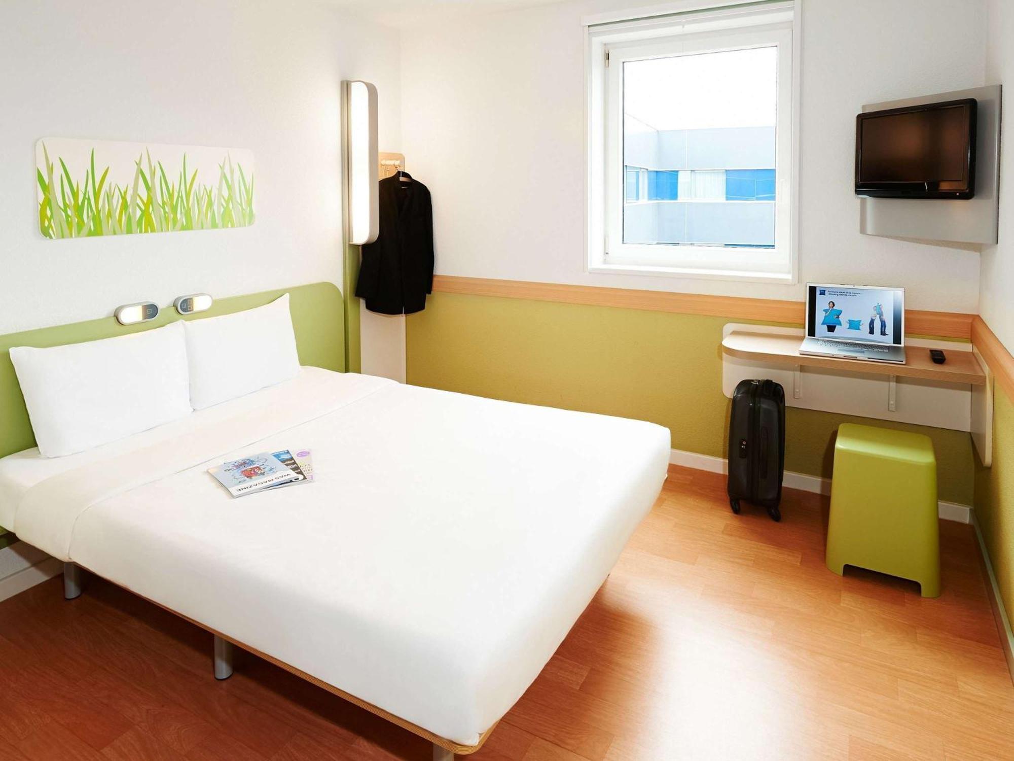 Ibis Budget Grenoble Sud Seyssinet Exteriör bild